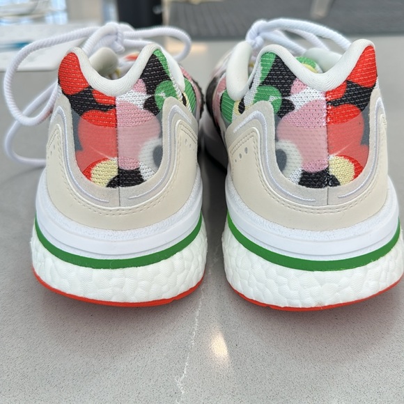 Adidas x Marimekko Ultraboost 5.0 Low-Top Sneakers White size 8.5 mens (unisex) - Picture 4 of 5